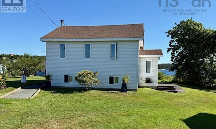 17 Demers Road