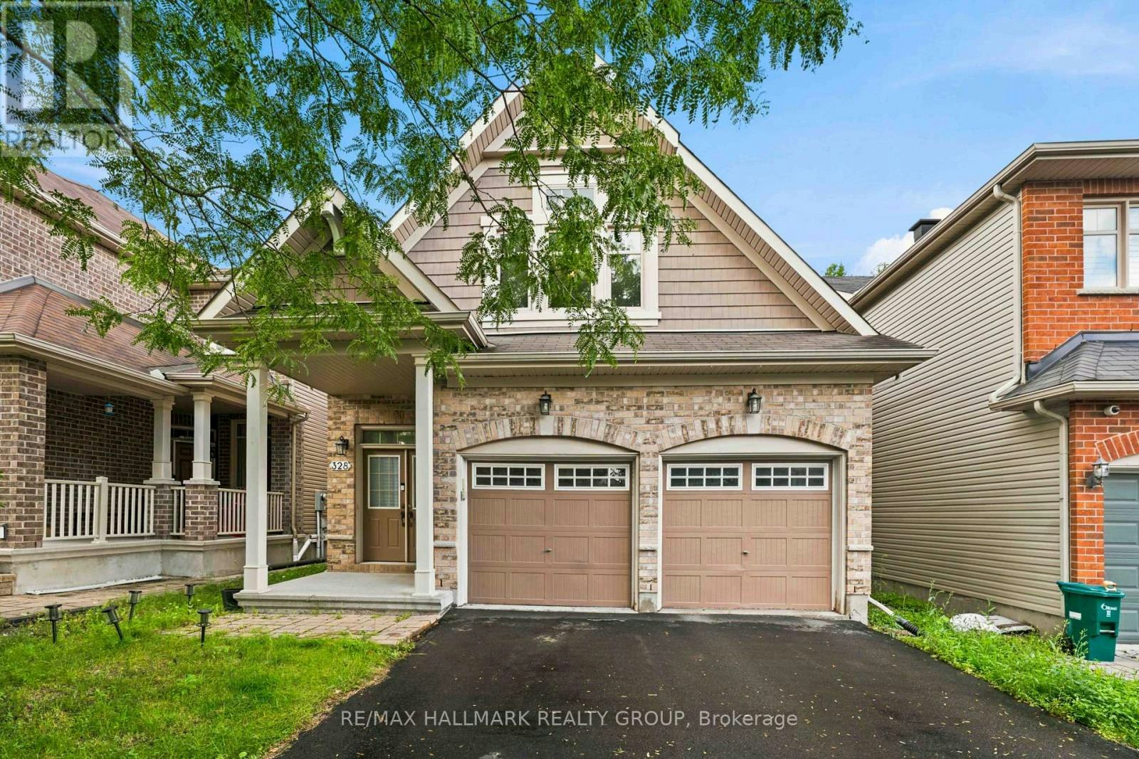 328 Laughlin Circle, Ottawa, ON, K2T 0E1