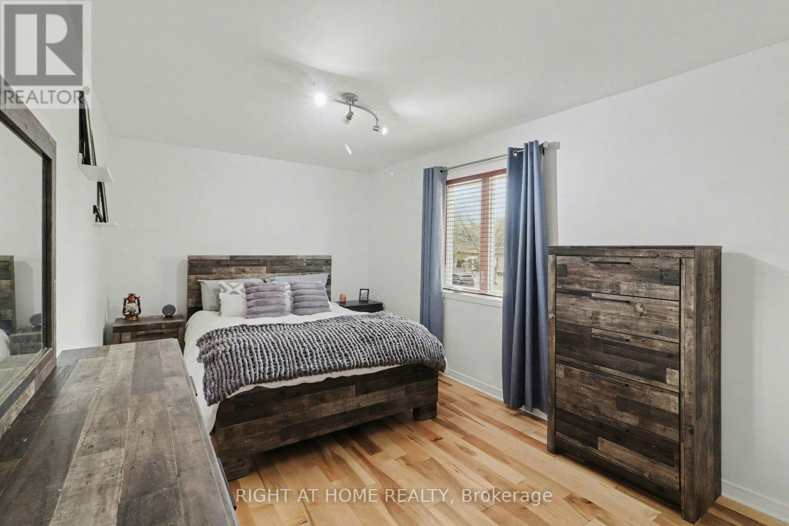 202-646 Cummings Avenue, Ottawa, ON, K1K 2K6 - 24