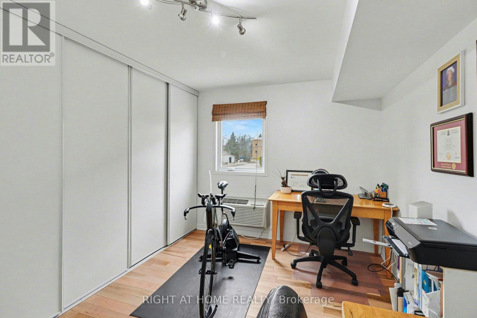 202-646 Cummings Avenue, Ottawa, ON, K1K 2K6 - 30