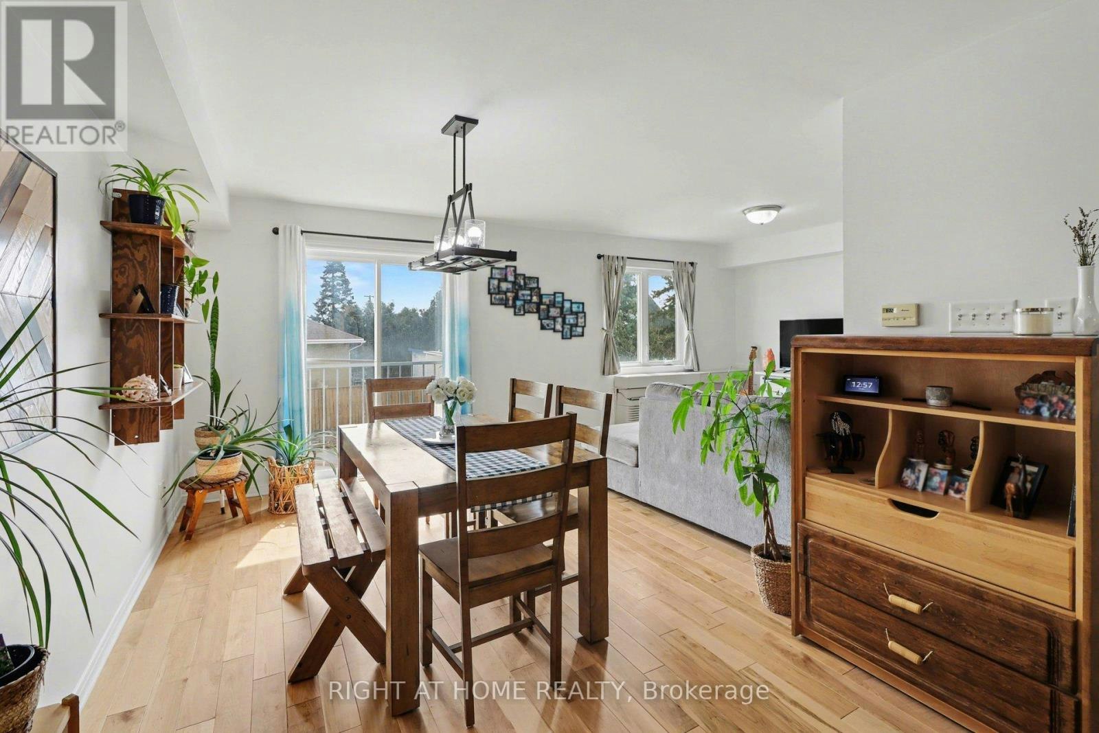 202-646 Cummings Avenue, Ottawa, ON, K1K 2K6 - 13
