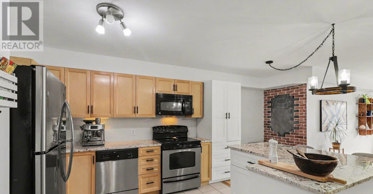 202-646 Cummings Avenue, Ottawa, ON, K1K 2K6 - 18