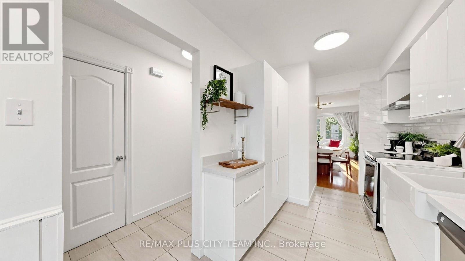 60 Tangle Briar Way, Toronto, ON, M2J 2M4 - 12