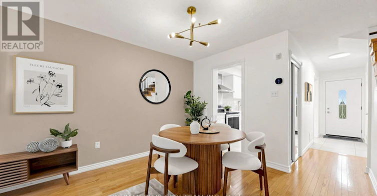 60 Tangle Briar Way, Toronto, ON, M2J 2M4 - 6