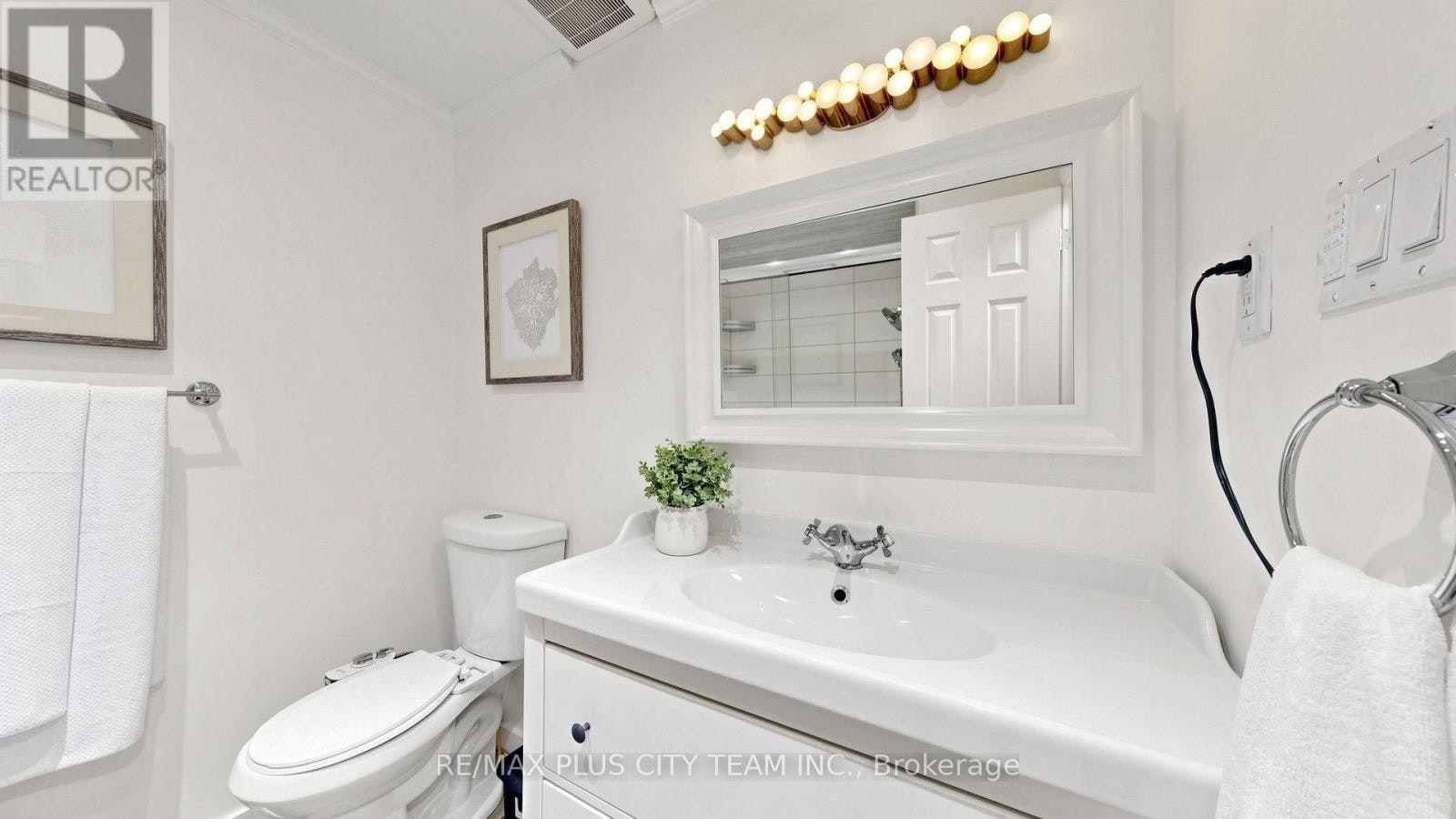 60 Tangle Briar Way, Toronto, ON, M2J 2M4 - 27