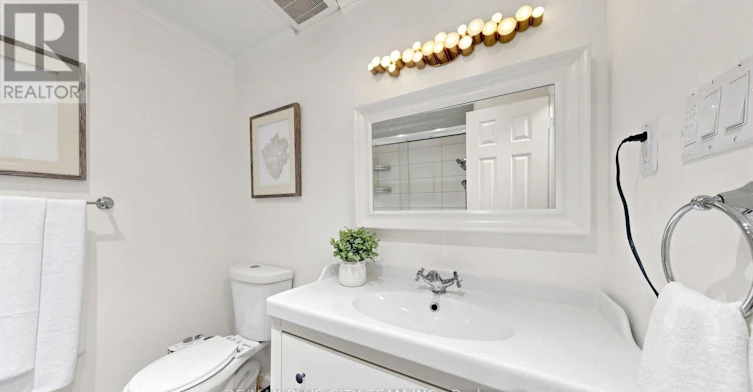 60 Tangle Briar Way, Toronto, ON, M2J 2M4 - 27