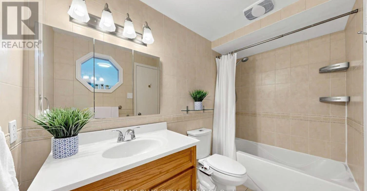 60 Tangle Briar Way, Toronto, ON, M2J 2M4 - 21