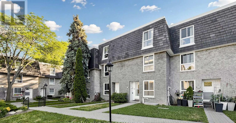 60 Tangle Briar Way, Toronto, ON, M2J 2M4 - 39