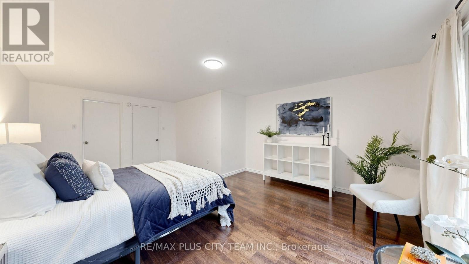60 Tangle Briar Way, Toronto, ON, M2J 2M4 - 17