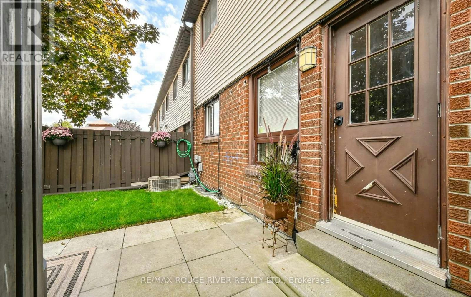 72-960 Glen Street, Oshawa, ON, L1J 6E8