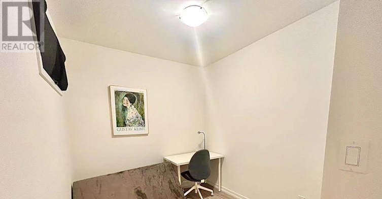 20-22 Lytham Green Circle, Newmarket, ON, L3Y 0H3 - 7