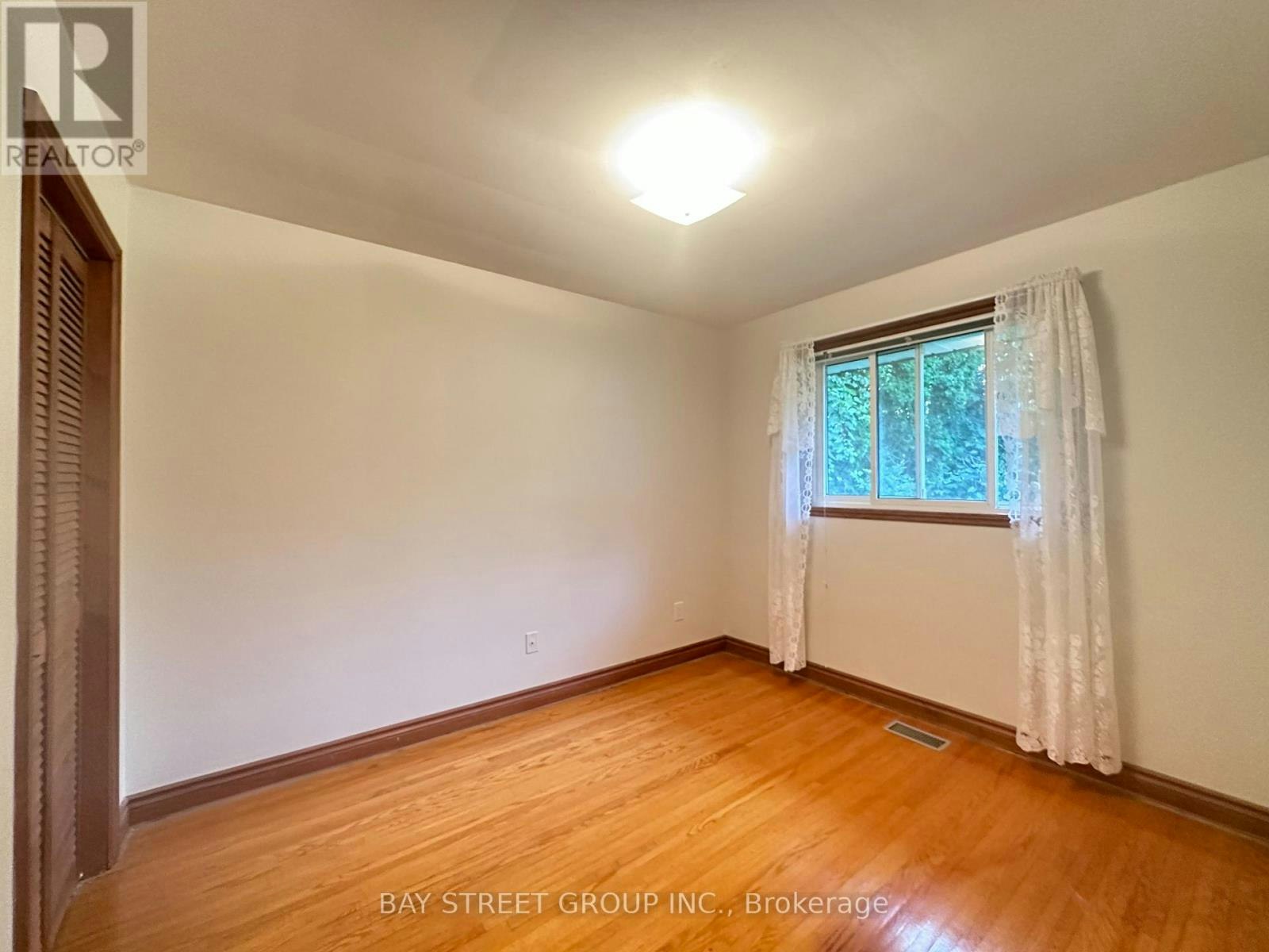 180 Rose Street, Barrie, ON, L4M 2T9 - 7