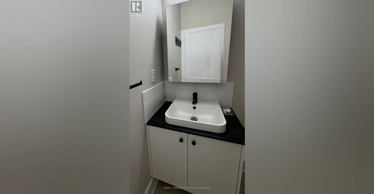 1-3 Main Street W, Grimsby, ON, L3M 1M7 - 6