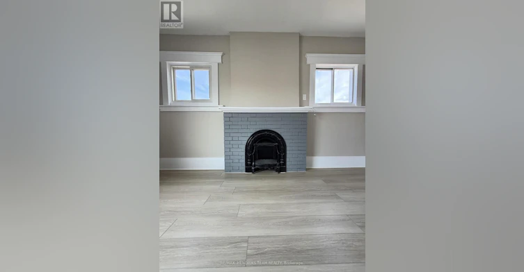 1-3 Main Street W, Grimsby, ON, L3M 1M7 - 4