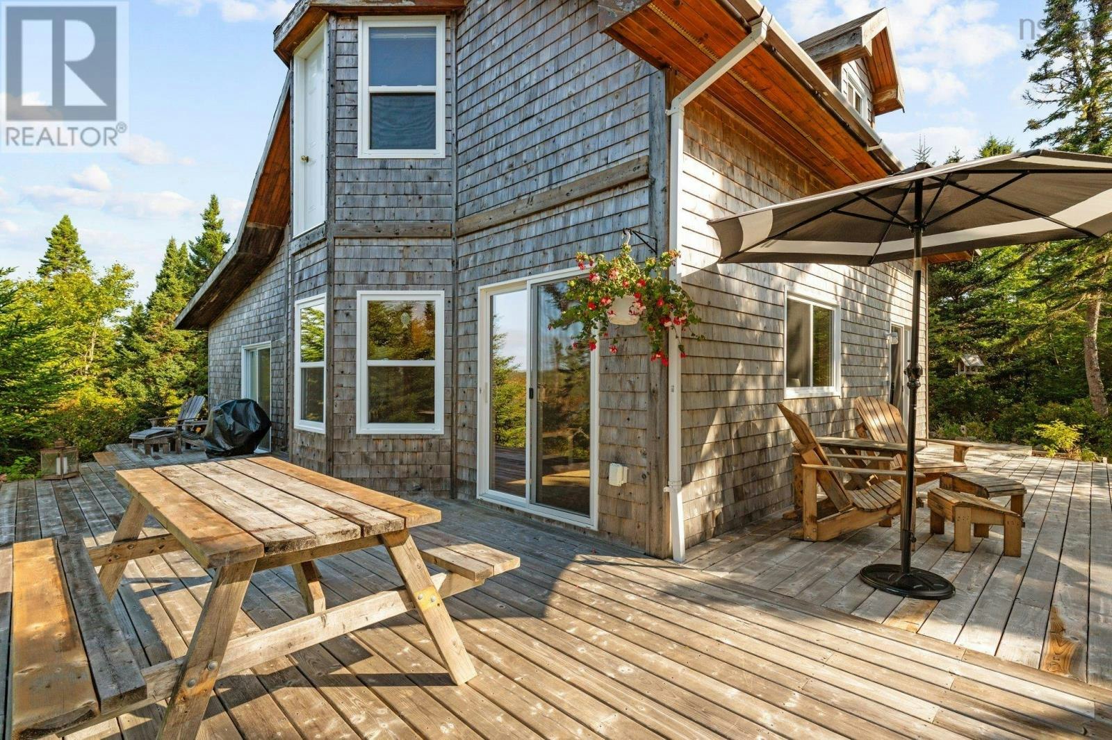 14 Big Lake Drive, Big Lake, NS, B3Z 3X6