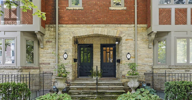 7A-7 Clarendon Avenue, Toronto, ON, M4V 1H8 - 2