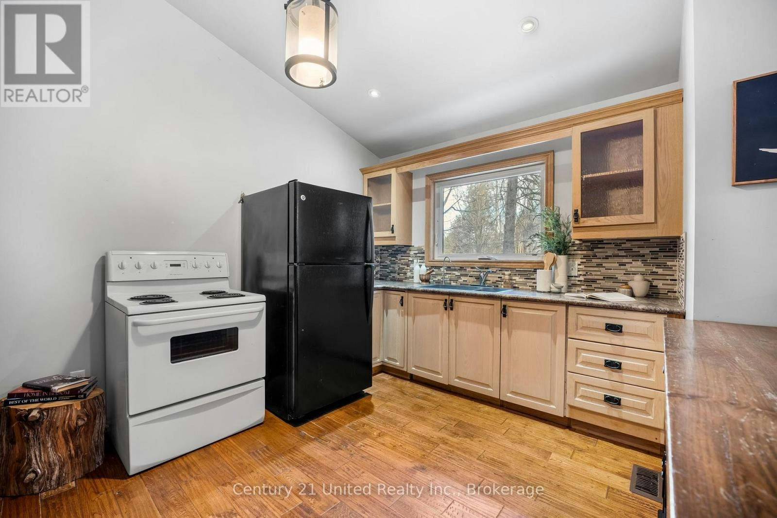 2619 Buckhorn Road, Smith-Ennismore-Lakefield, ON, K0L 2H0 - 16