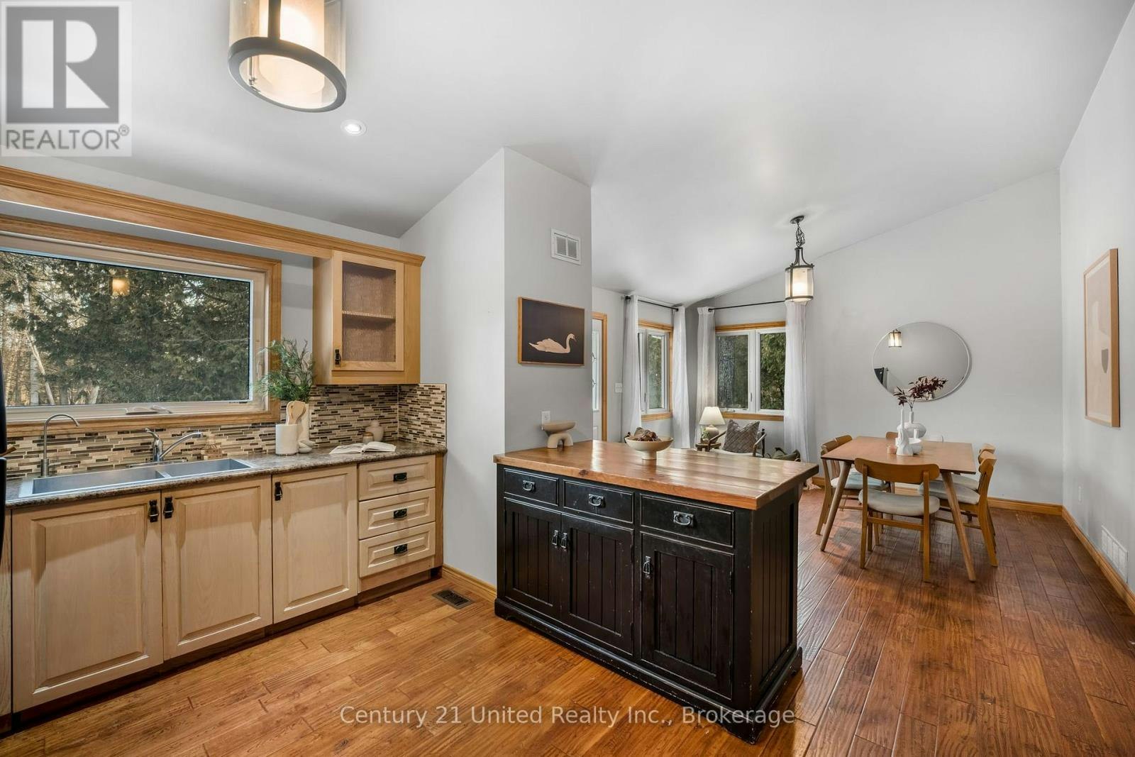 2619 Buckhorn Road, Smith-Ennismore-Lakefield, ON, K0L 2H0 - 12
