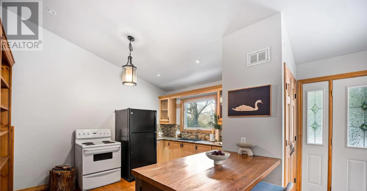 2619 Buckhorn Road, Smith-Ennismore-Lakefield, ON, K0L 2H0 - 14