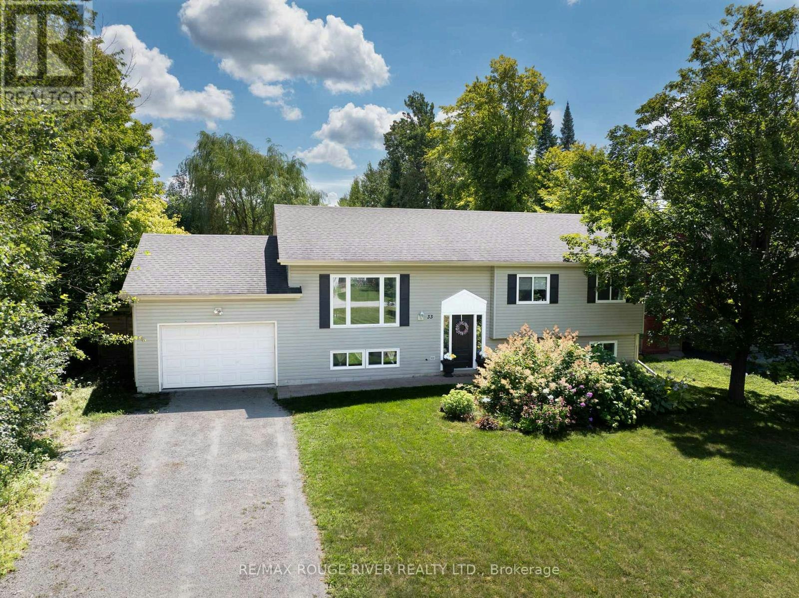 33 Creek Drive, Georgina, ON, L0E 1N0