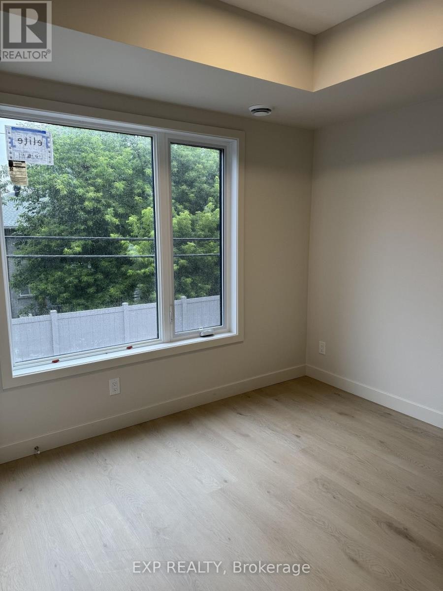 4-1301 Dorchester Avenue, Ottawa, ON, K1Z 8E8 - 6