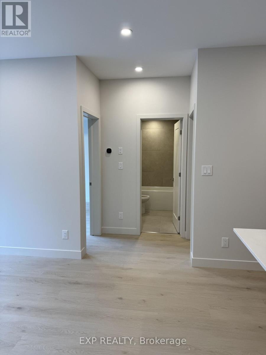 4-1301 Dorchester Avenue, Ottawa, ON, K1Z 8E8 - 4