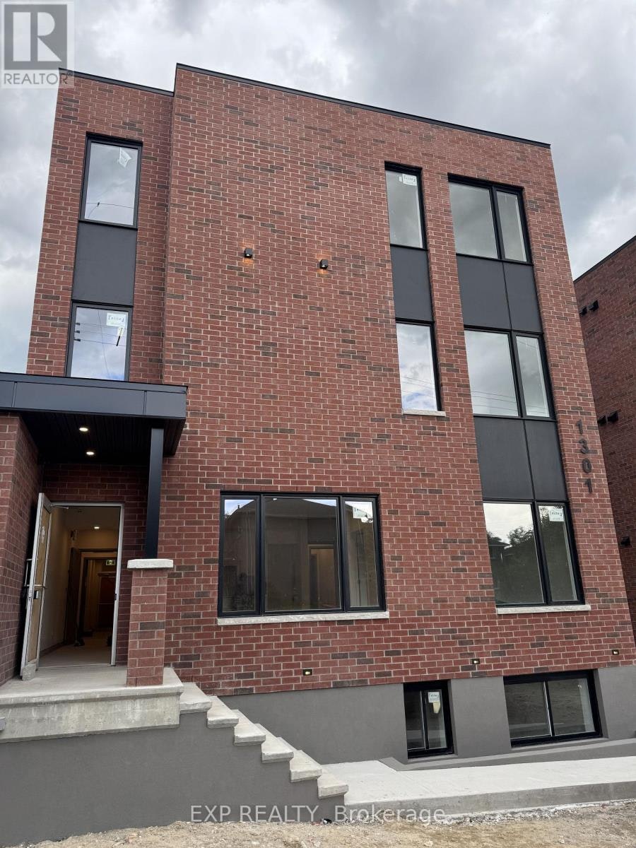 4-1301 Dorchester Avenue, Ottawa, ON, K1Z 8E8 - 11