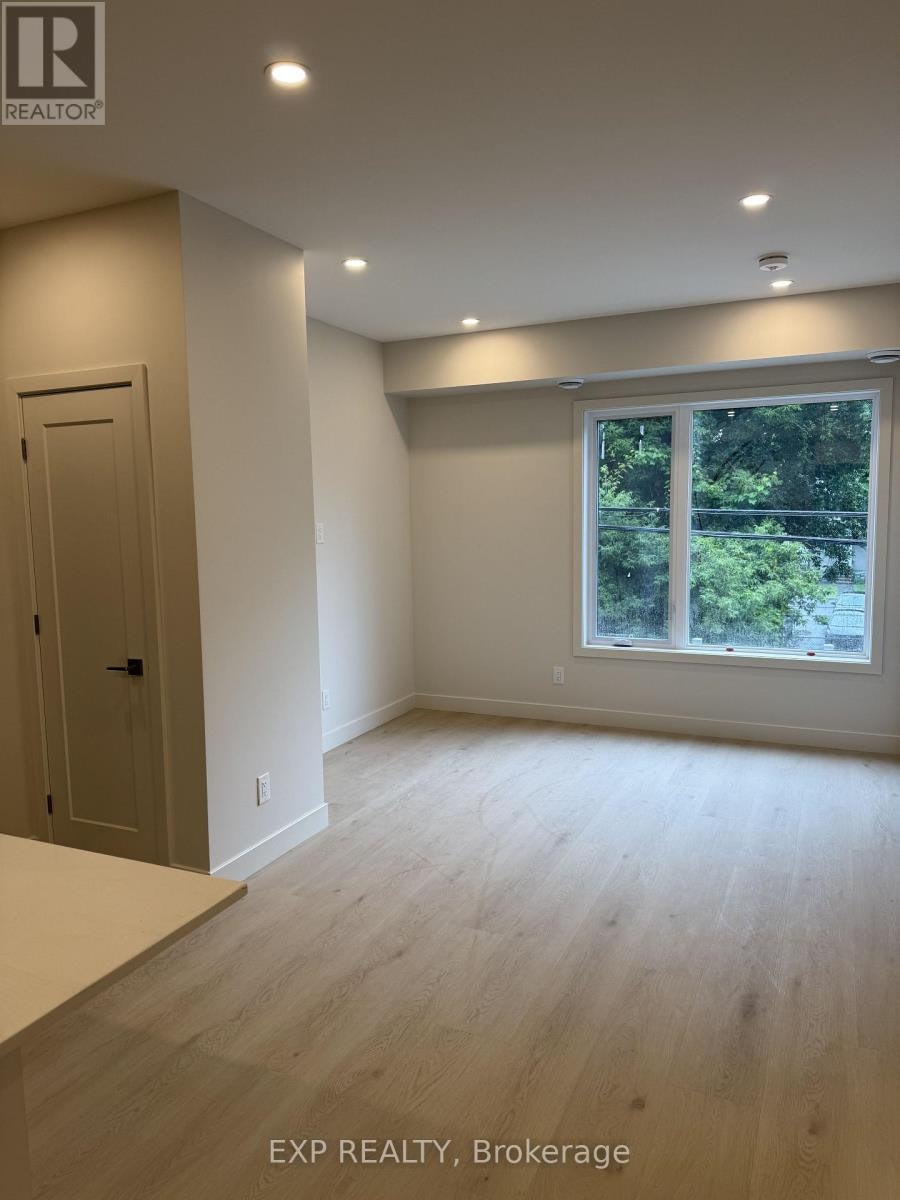 4-1301 Dorchester Avenue, Ottawa, ON, K1Z 8E8 - 3
