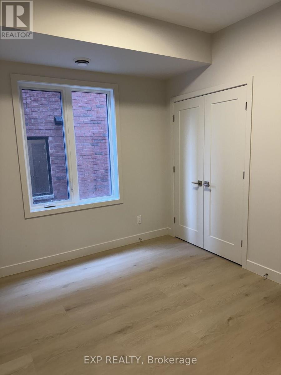 4-1301 Dorchester Avenue, Ottawa, ON, K1Z 8E8 - 8