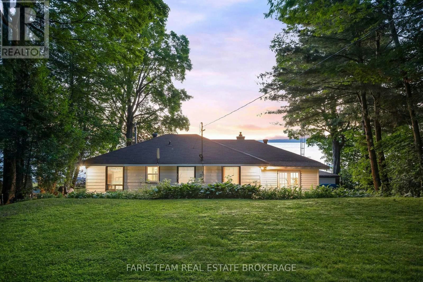 1697 Champlain Road, Tiny, ON, L9M 0E3