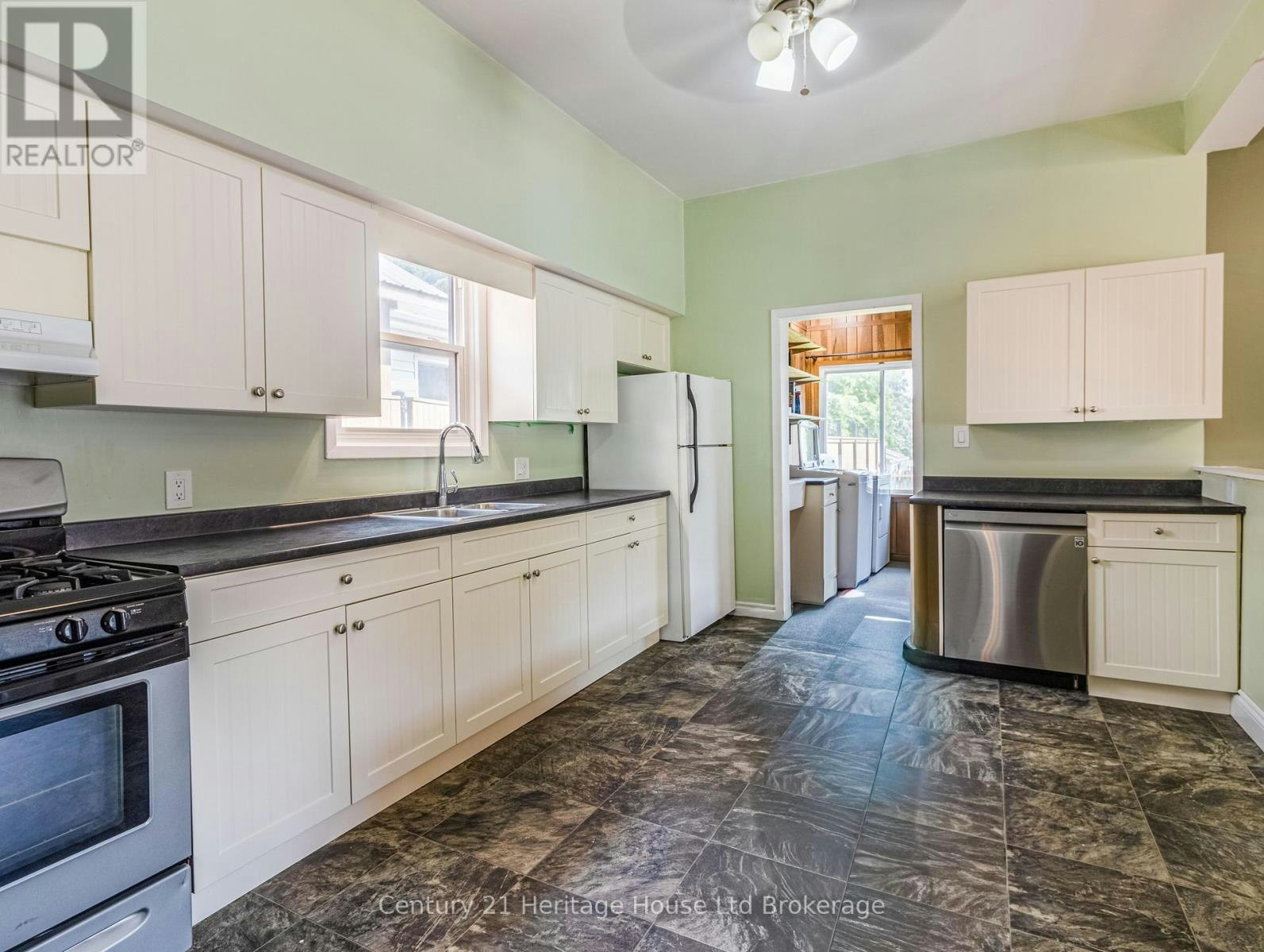 552 Hatch Street, Woodstock, ON, N4S 1N6 - 17