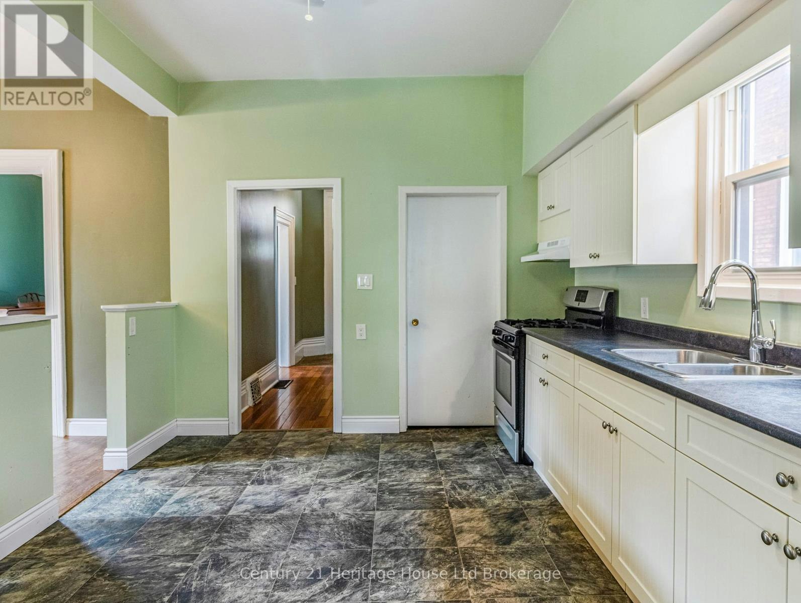 552 Hatch Street, Woodstock, ON, N4S 1N6 - 16