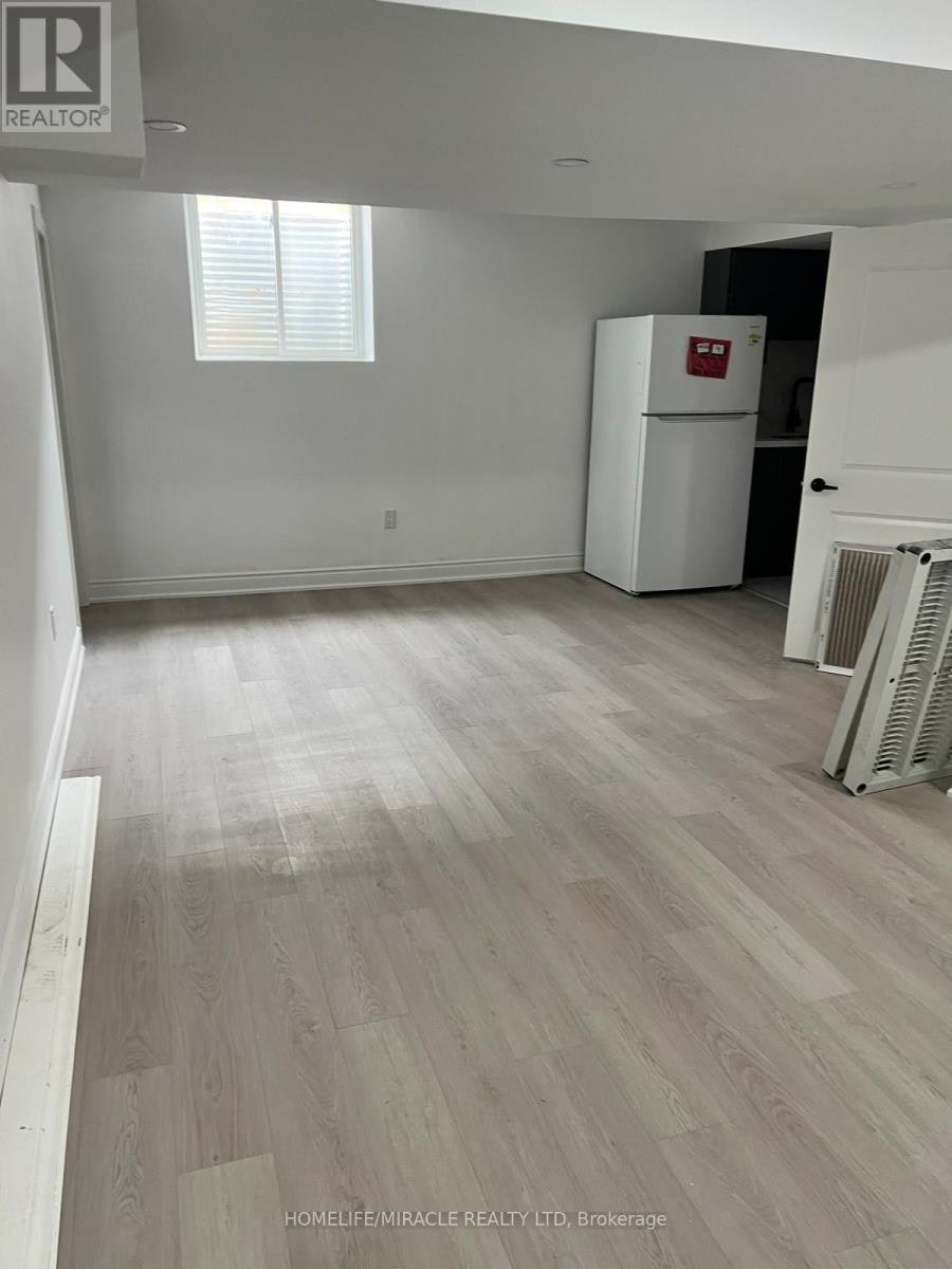 23 Aldenham Street, Brampton, ON, L6X 5S2 - 3