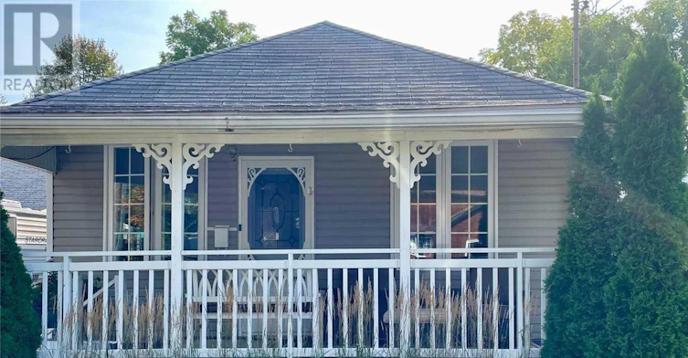 30 College Street, Halton Hills, ON, L7G 2N7