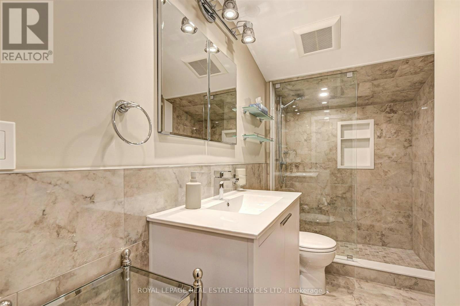 3-150 Medland Street, Toronto, ON, M6P 2N5 - 16