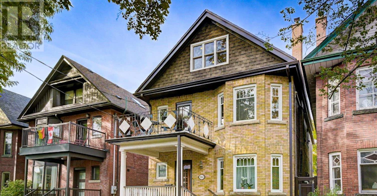 3-150 Medland Street, Toronto, ON, M6P 2N5