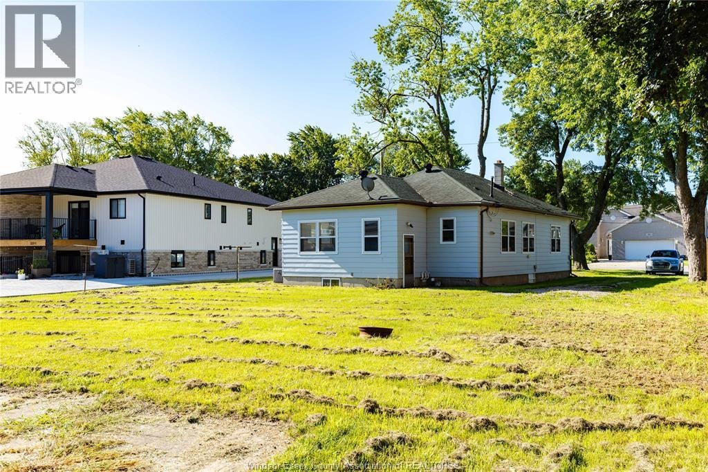 327 Bouffard, Lasalle, ON, N9J 1G3 - 2