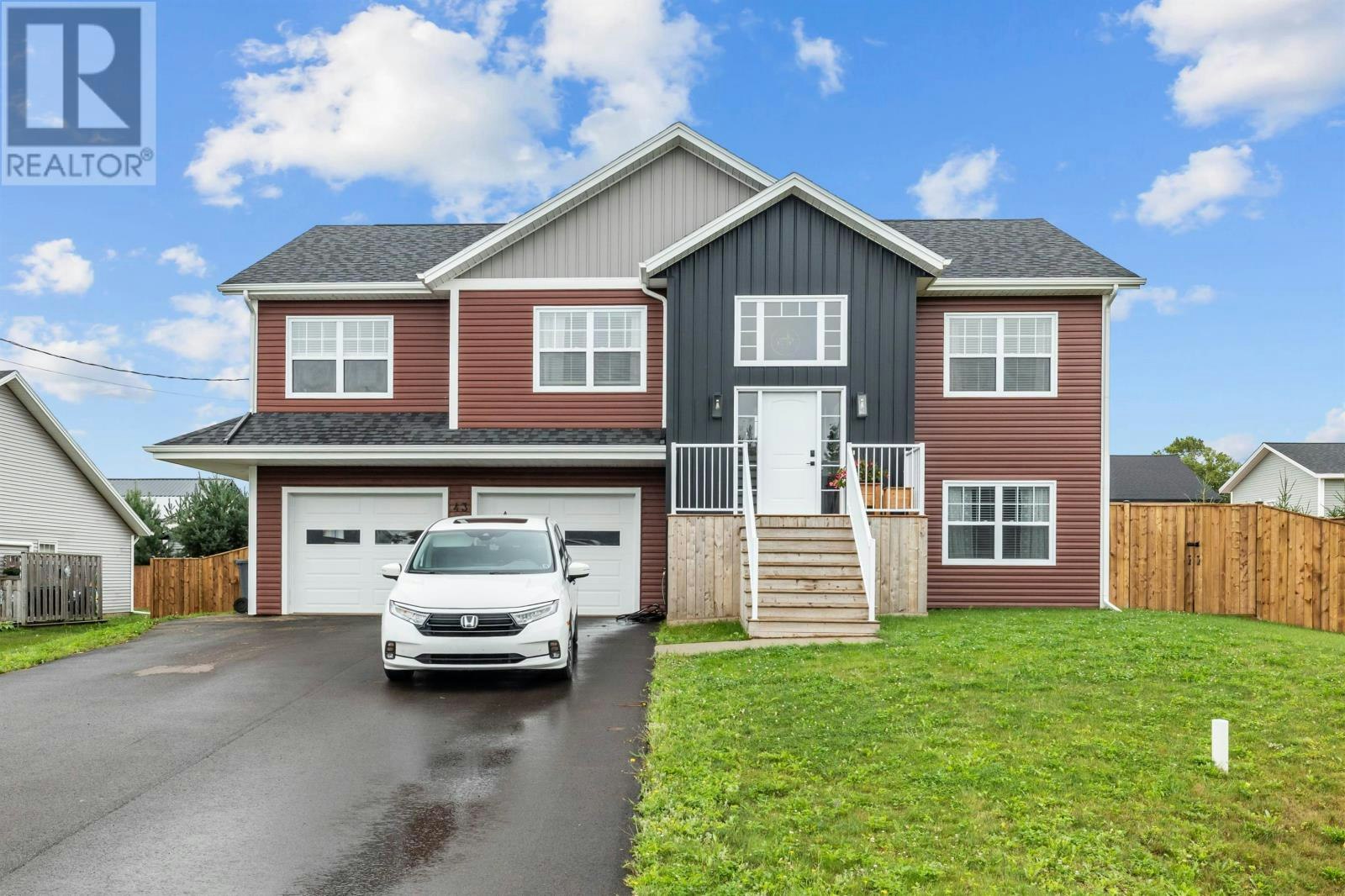 43 Stephanie Drive, Cornwall, PE, C0A 1H4