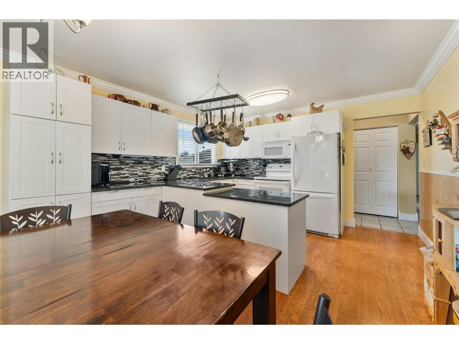 1240 Collison Road, Kelowna, BC, V1X 1K6 - 6