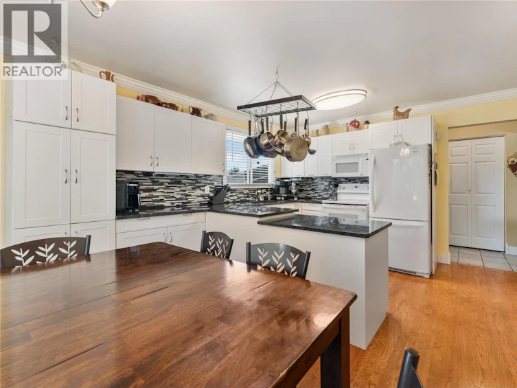1240 Collison Road, Kelowna, BC, V1X 1K6 - 6