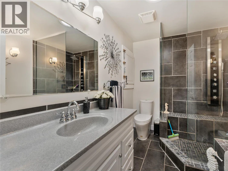 1240 Collison Road, Kelowna, BC, V1X 1K6 - 21