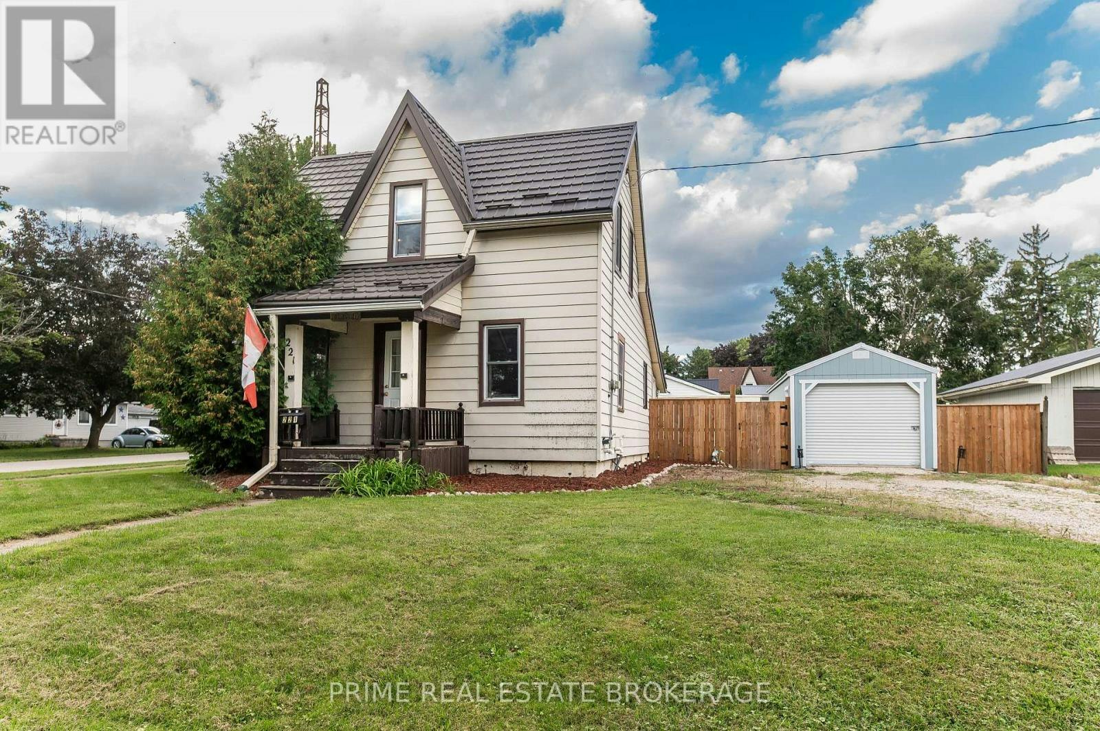 221 Third Street, West Lorne, ON, N0L 2C0