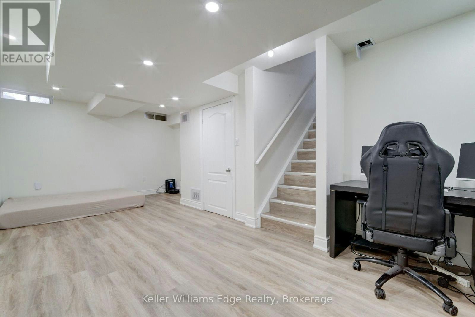 4028 Donnic Drive, Burlington, ON, L7M 0A7 - 21