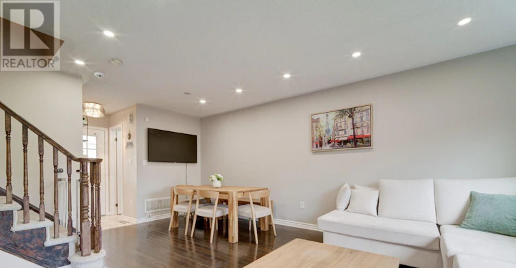 4028 Donnic Drive, Burlington, ON, L7M 0A7 - 9