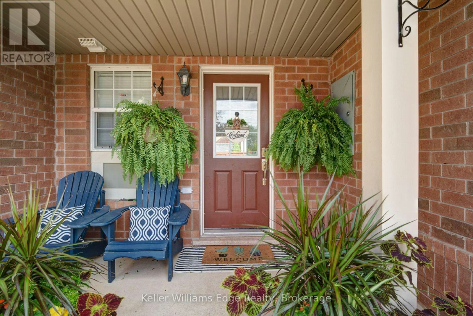 4028 Donnic Drive, Burlington, ON, L7M 0A7 - 4