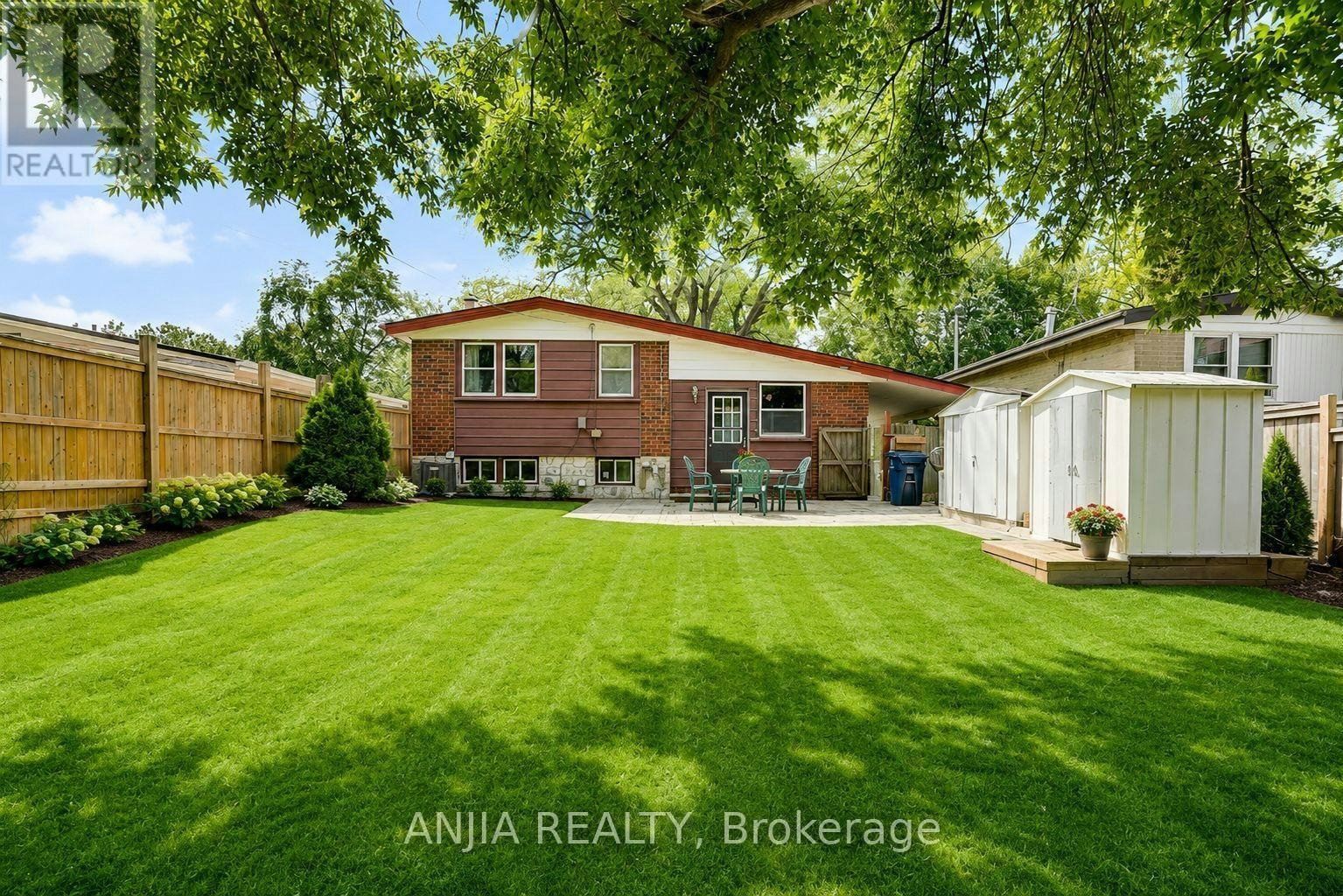 115 Portsdown Road, Toronto, ON, M1P 1V4