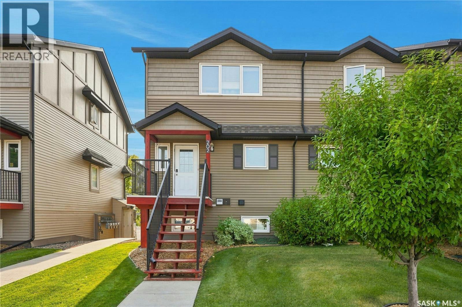 202-110 Shillington Crescent, Saskatoon, SK, S7M 3Z8