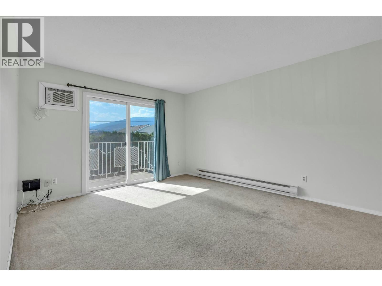 208-198 Roy Avenue, Penticton, BC, V2A 3M9 - 10