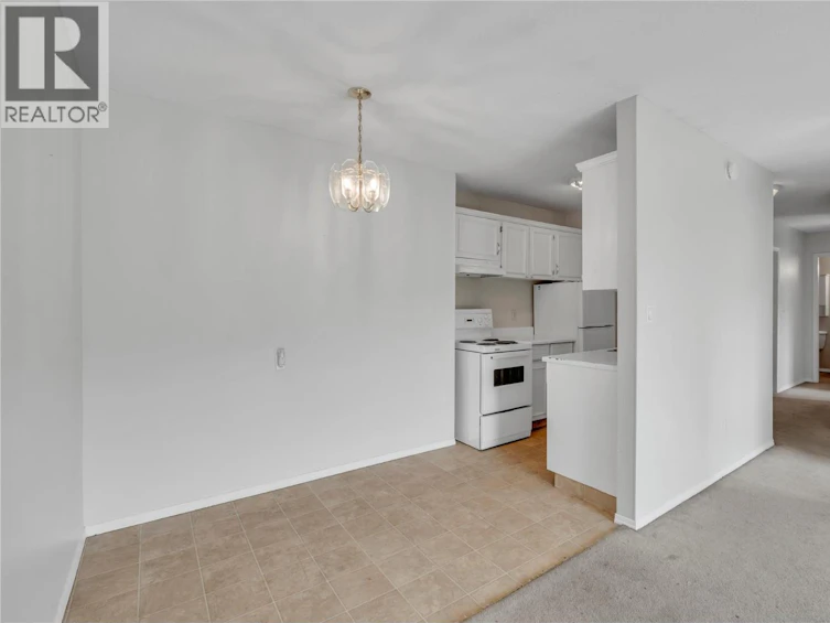 208-198 Roy Avenue, Penticton, BC, V2A 3M9 - 9
