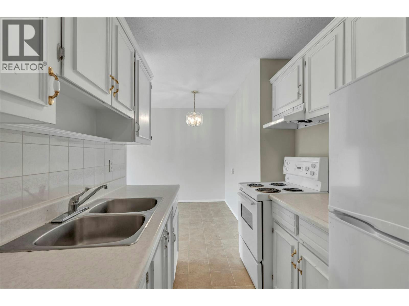208-198 Roy Avenue - 5
